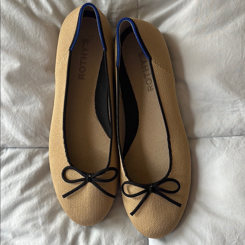 Rothy's Beige Flats with Black and Blue Accents